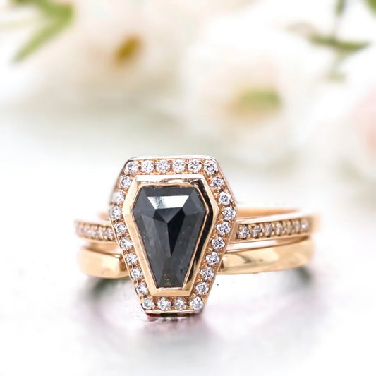 Coffin Halo Diamond Ring – Gothic Elegance with Coffin Gems