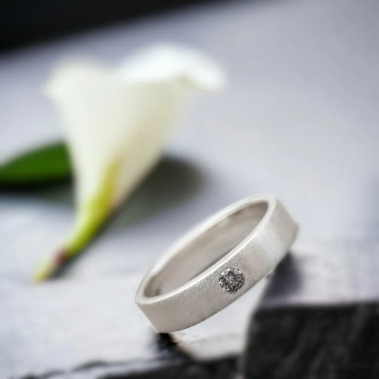 Rhythmic Romance Salt and Pepper Diamond Wedding Band Gold