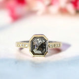 Goldener Diamantring zum Meilenstein-Jubiläum, Diamant-Geschenkring, der durch die Jahre glänzt