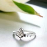 Enigma's Luster Salz & Pfeffer Diamantring, Luna's Embrace Ring