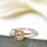 Himmlischer Abstieg, verzierter natürlicher Salz- und Pfefferdiamantring, strahlender Diamantring