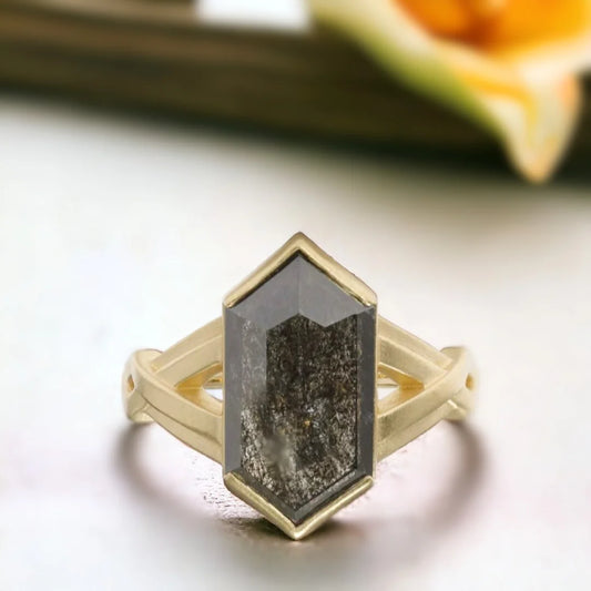 Veritas Rosecut Diamond Ring – Hexagon Salt & Pepper Diamond