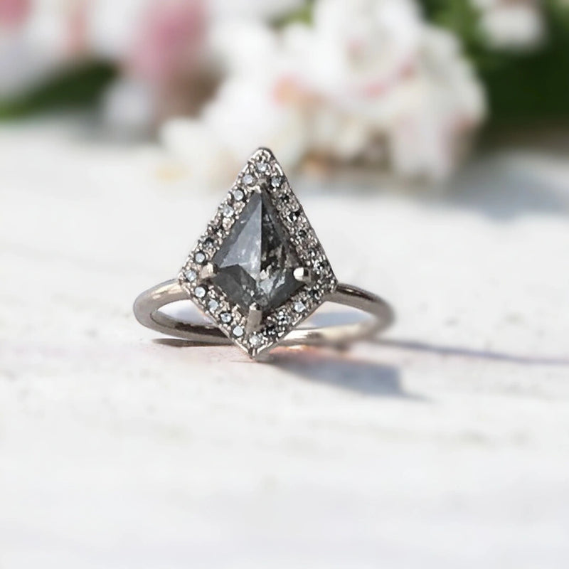 Distinctive Handmade Antique Diamond Ring With Vintage Touch, Vintage-Inspired Salt And Pepper Diamond Ring