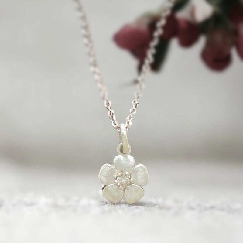 Marine Elegance Flower Style Silver Necklace