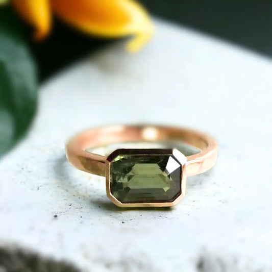 Green Sapphire Engagement Ring – Floating Bezel Step-Cut Vintage Style