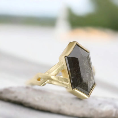 Veritas Rosecut Diamond Ring Hexagon Salt and Pepper Diamond