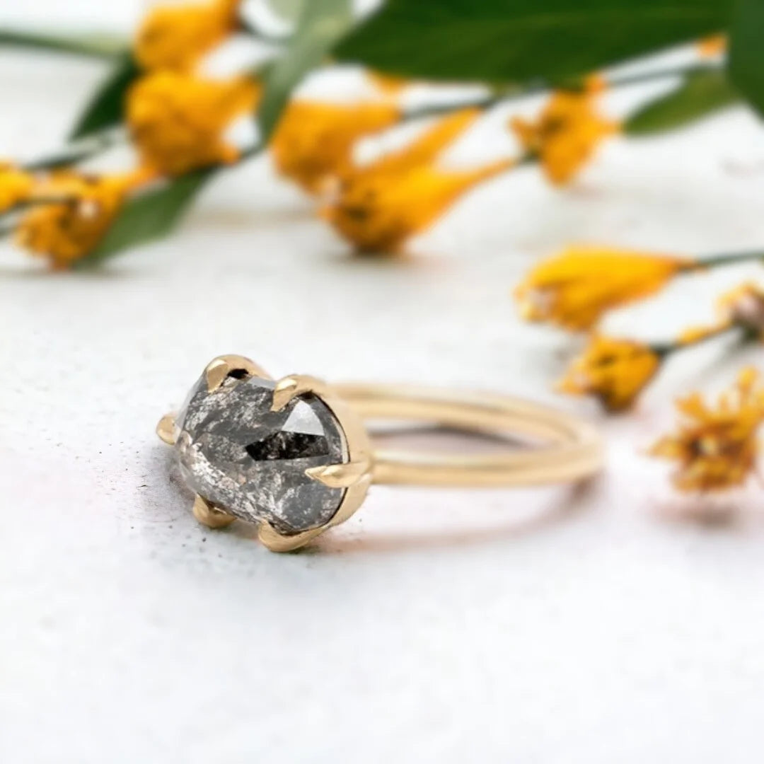 Exquisite Radiance Salt and Pepper Diamond Ring Timeless Sparkle
