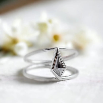 Salt and Pepper Kite Diamond Alternative Ring Split Shank
