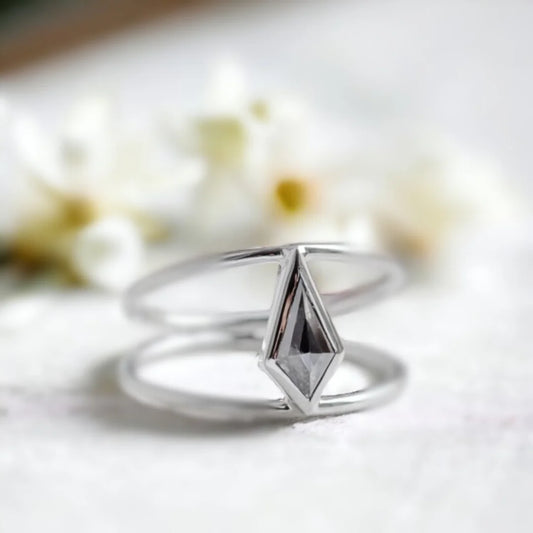 Salt & Pepper Kite Diamond Alternative Ring – Split Shank