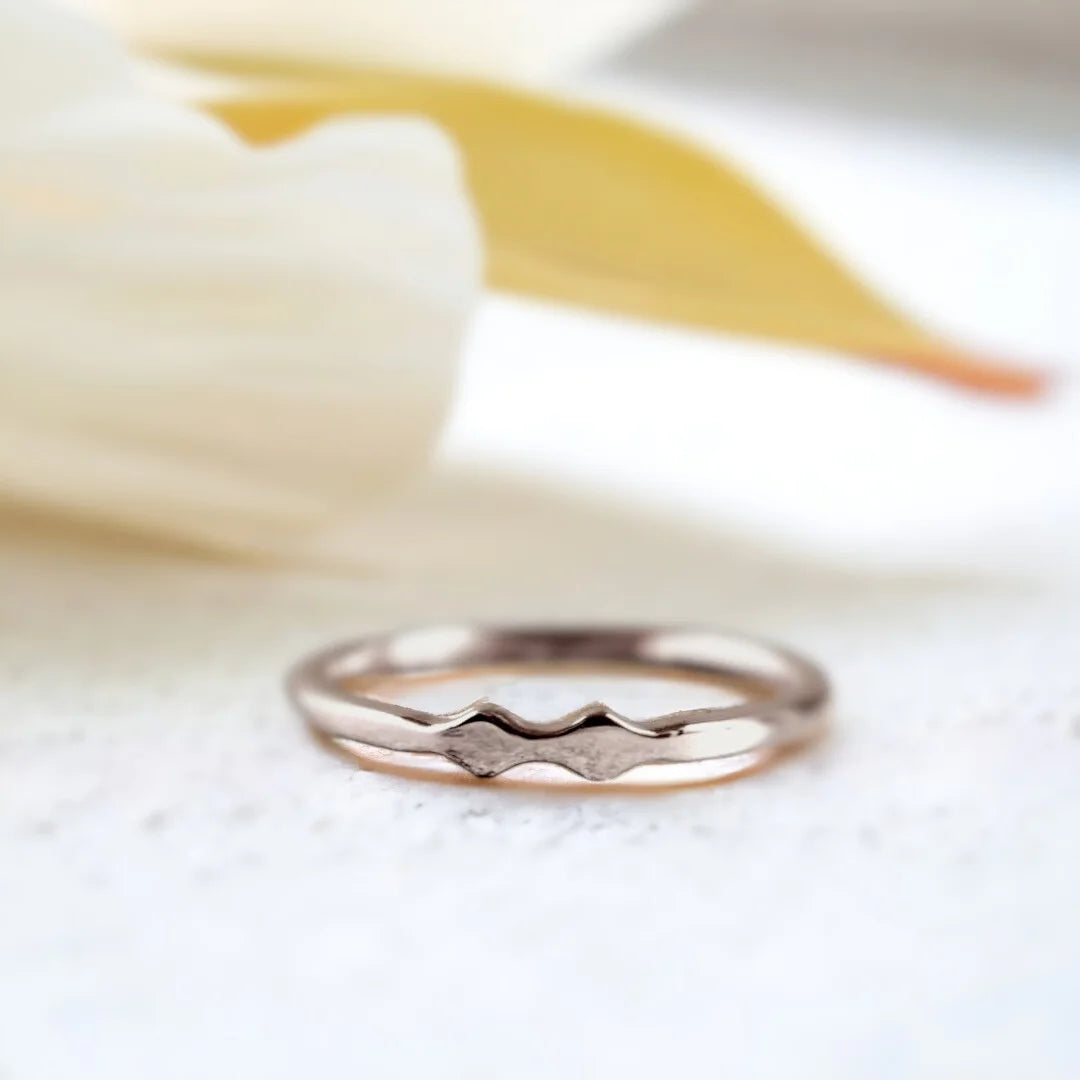Handcrafted Antique-Style Diamond Ring With Milgrain Elegant Design featuring a round salt-and-pepper diamond, slim straight band, and fine milgrain detailing with antique-inspired styling