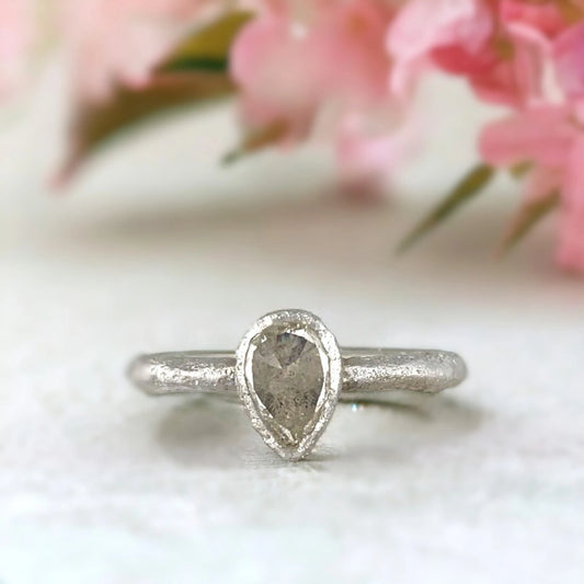 Lab-Grown Salt-and-Pepper Diamond Ring Custom Thalia Gemstone Band featuring a lab-grown salt-and-pepper diamond ring with pear-shaped centre stone, straight shank design, and 2.30mm artisan-crafted band with organic minimalist detailing