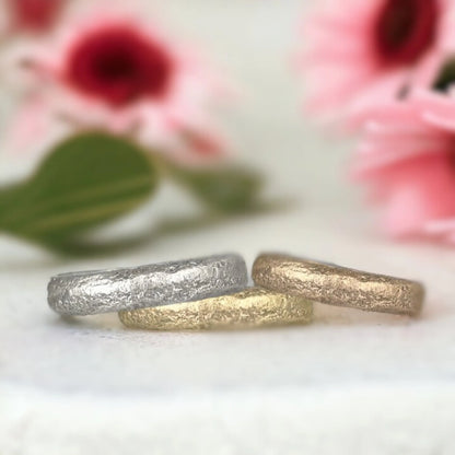 Solid Gold Band Ring San José Wedding Band Inspired Cartagena Treasure featuring a solid gold finish with a 5.00 mm band width, straight shank structure, and organic handcrafted textured surface in a minimalist wedding band design